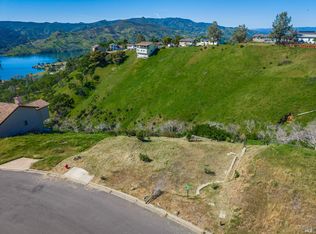 318 Black Oak Lane, Napa, CA 94558