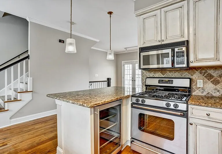324 Carlyle Park Dr — Photo 9
