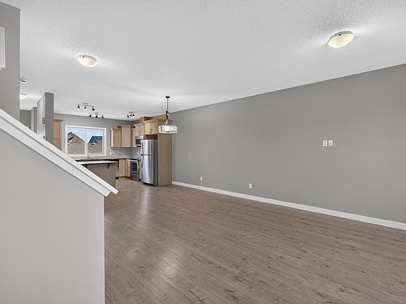 4th image of 30 Greenbury Close