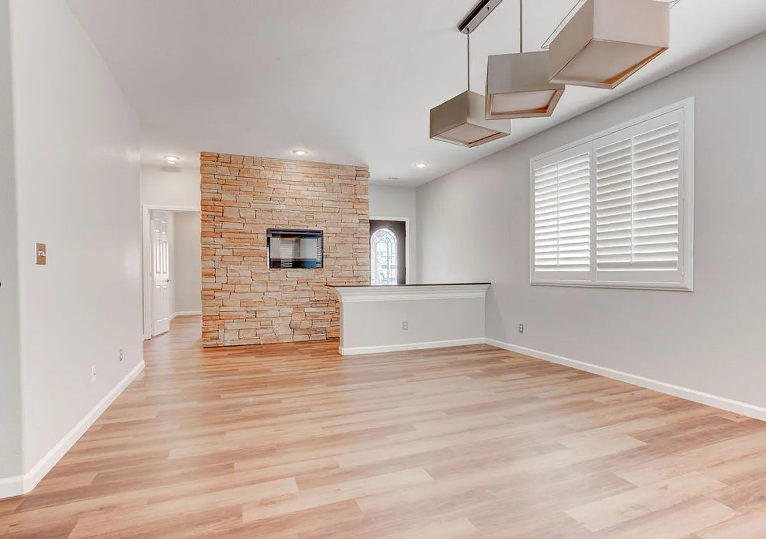 325 Brilliant Summit Circle, Henderson, NV 89052 — Photo 4