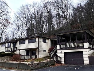 105 Veterans St, Hollsopple, PA, 15935