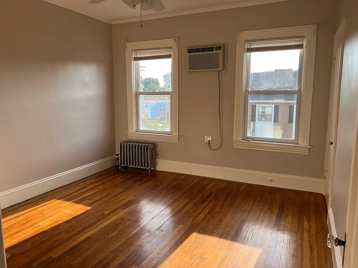 119 E Manning St — Photo 3