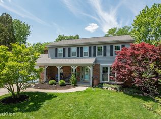 5600 Deerpath Ln, Downers Grove, IL 60516