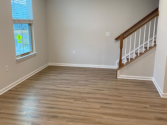 5th image of 738 Channing Park Cir