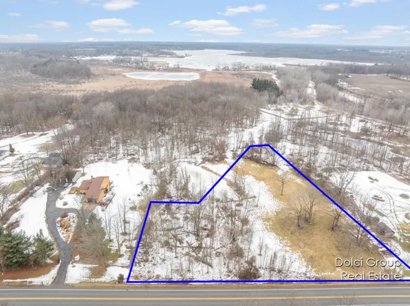 9453 Lincoln Lake Ave NE, Greenville, MI 48838