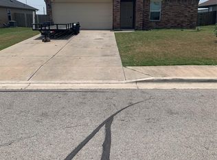 137 Rafe Ct, Kyle, TX 78640