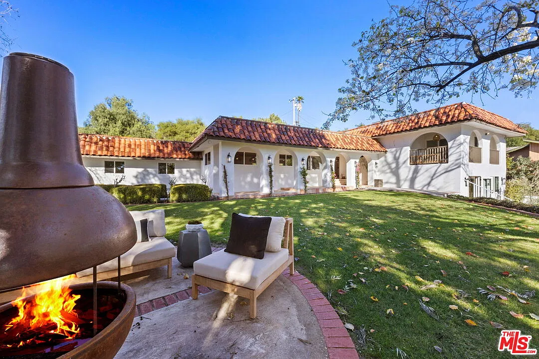 7 bed, 6.5 bath, 4463 sqft, $12,500 — Photo 3