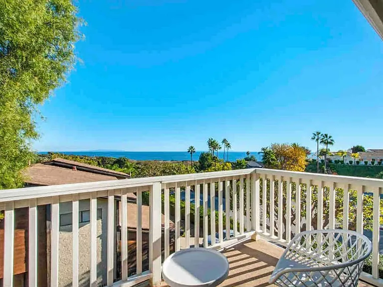 3824 Malibu Country Dr — Photo 47