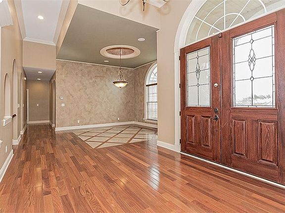 4th image of 9795 Horseshoe Dr