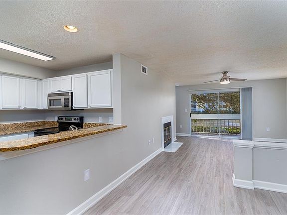 5th image of 115 112th Ave NE APT 714