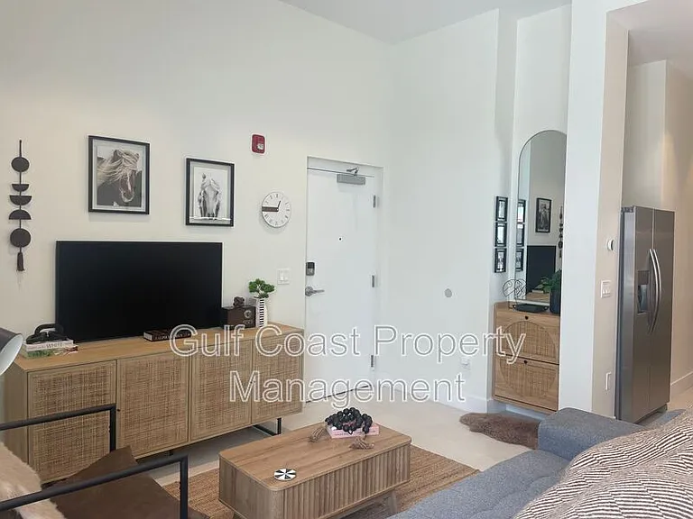 1558 4th St #208 — Photo 5