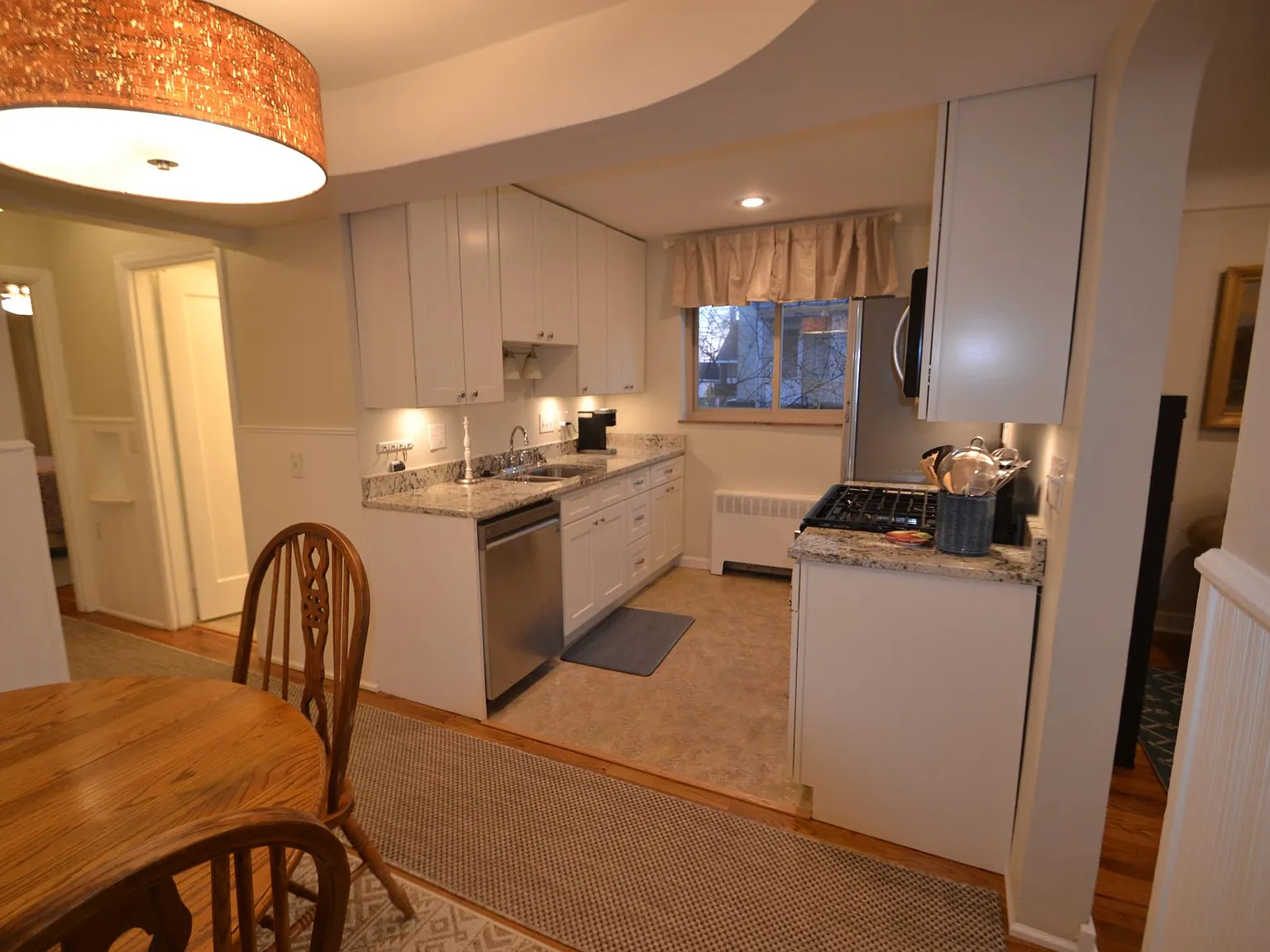 1 bed, 750 sqft, $1,295 — Photo 2