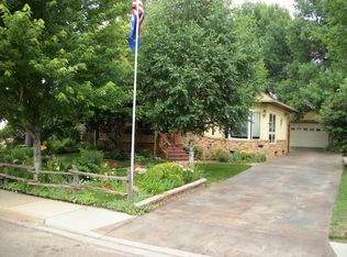 417 9th St E, Dickinson, ND 58601