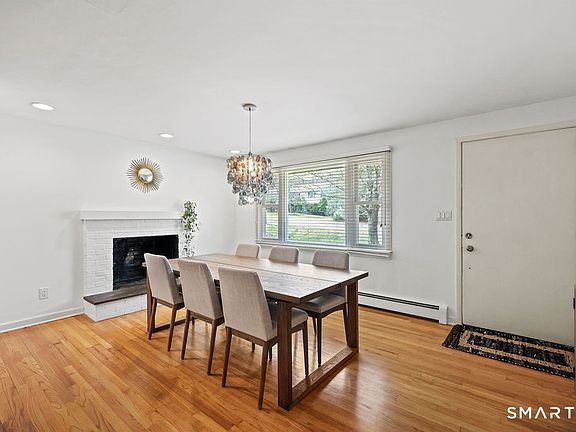 5th image of 840 Westside Road