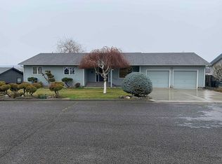 622 Wheeler Ave, Sunnyside, WA