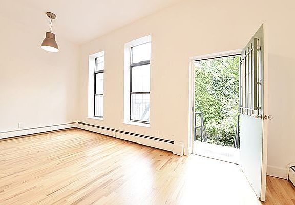 3rd image of 264 5th Ave APT 1
