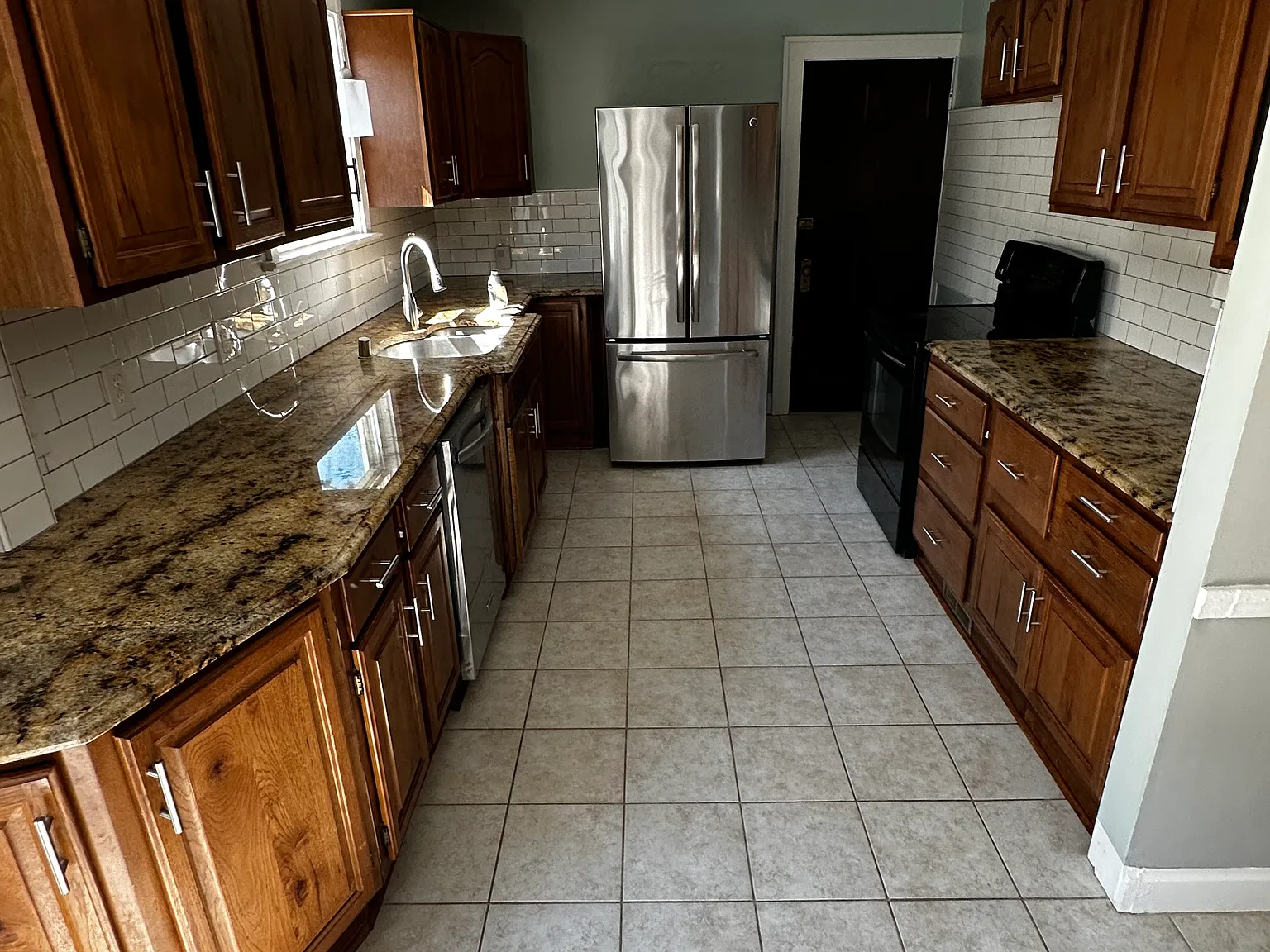 4 bed, 1750 sqft, $2,000 — Photo 2