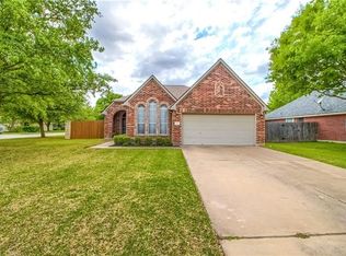 112 Retama Dr, Georgetown, TX 78626