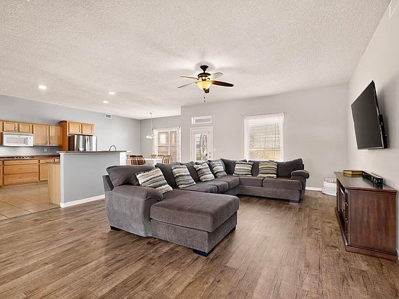 5th image of 505 Accipitrine Ct SE