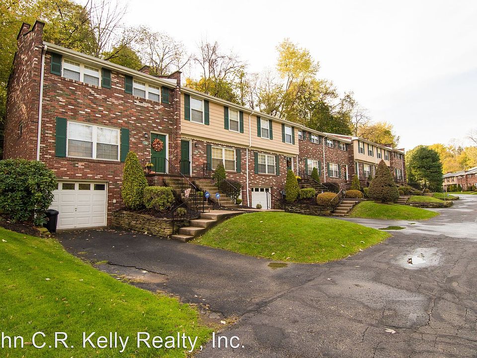 1st image of 358 Chapel Pl