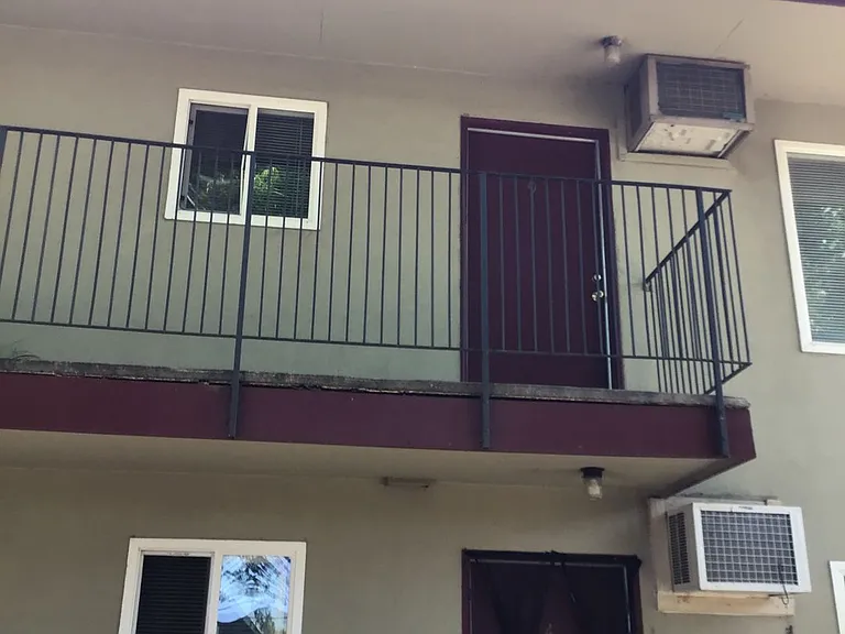 1119 G St — Photo 27