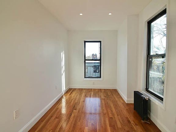 3rd image of 344 Gates Ave APT 3C