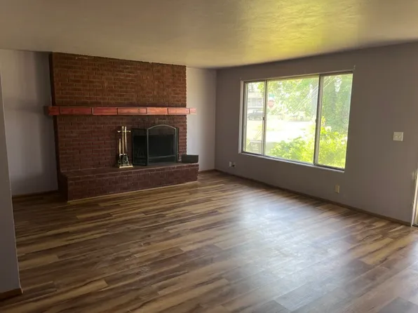 527 Hayden Bridge Pl, Springfield, OR 97477