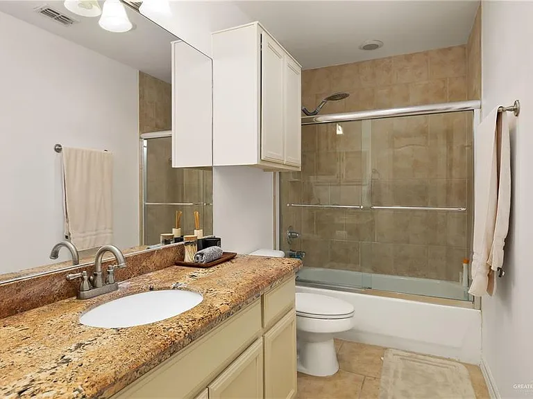 3301 Santa Olivia St — Photo 20