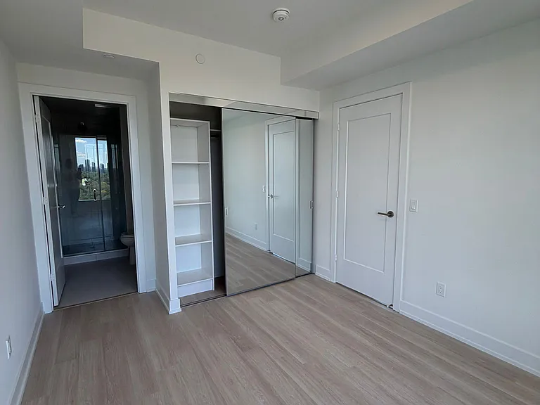 60 Central Park Dr #2206 — Photo 18