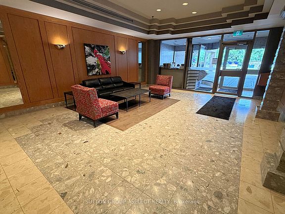 2nd image of 695 Richmond St #1603