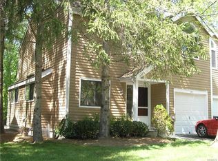 22 Waters Edge, Chappaqua, NY 10514