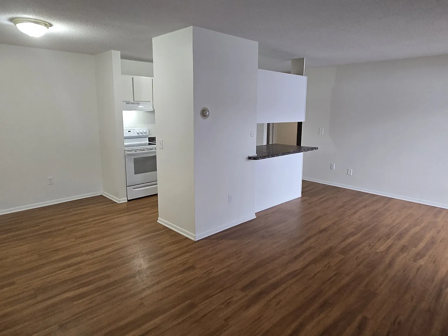 2 bed, 960 sqft, $1,395 — Photo 3