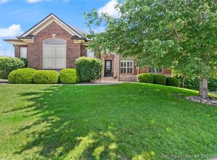 3435 Royal Lake Drive, Floyds Knobs, IN 47119