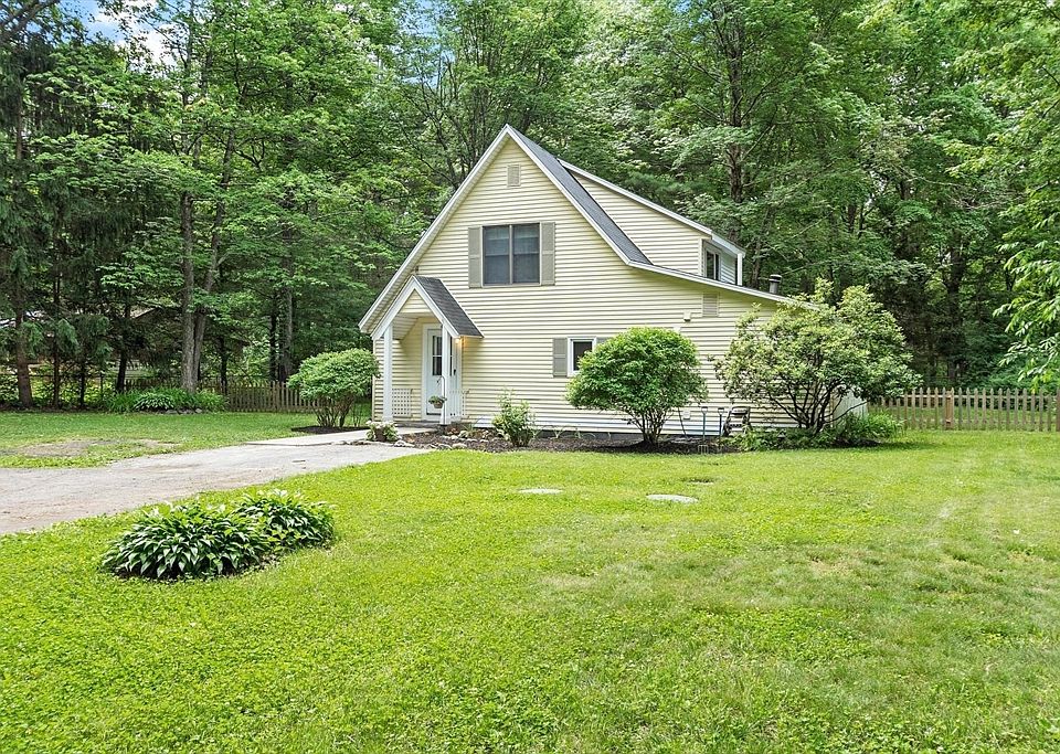 1st image of 42 Fuller Ave