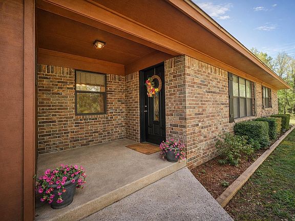 2nd image of 767 Polk Rd #18
