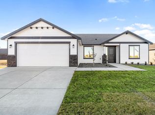 10610 Danube Dr, Pasco, WA 99301