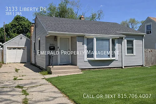 3133 Liberty Dr Photo 1