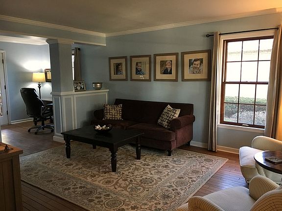 3rd image of 1112 Francis Dr