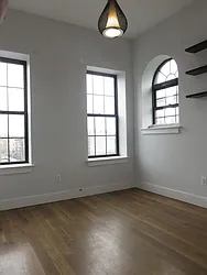 Rented by Rennit Inc.