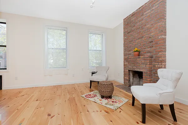 Rented by Compass | media 7