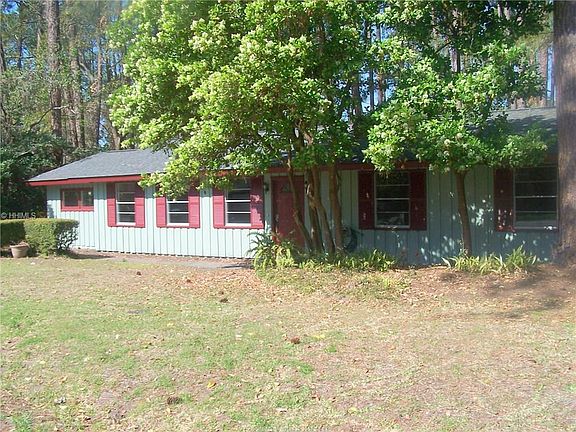 2nd image of 15 Bay Pines Dr