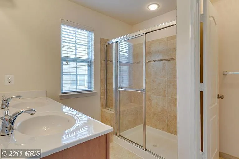 Owner's Bath w/ seated shower