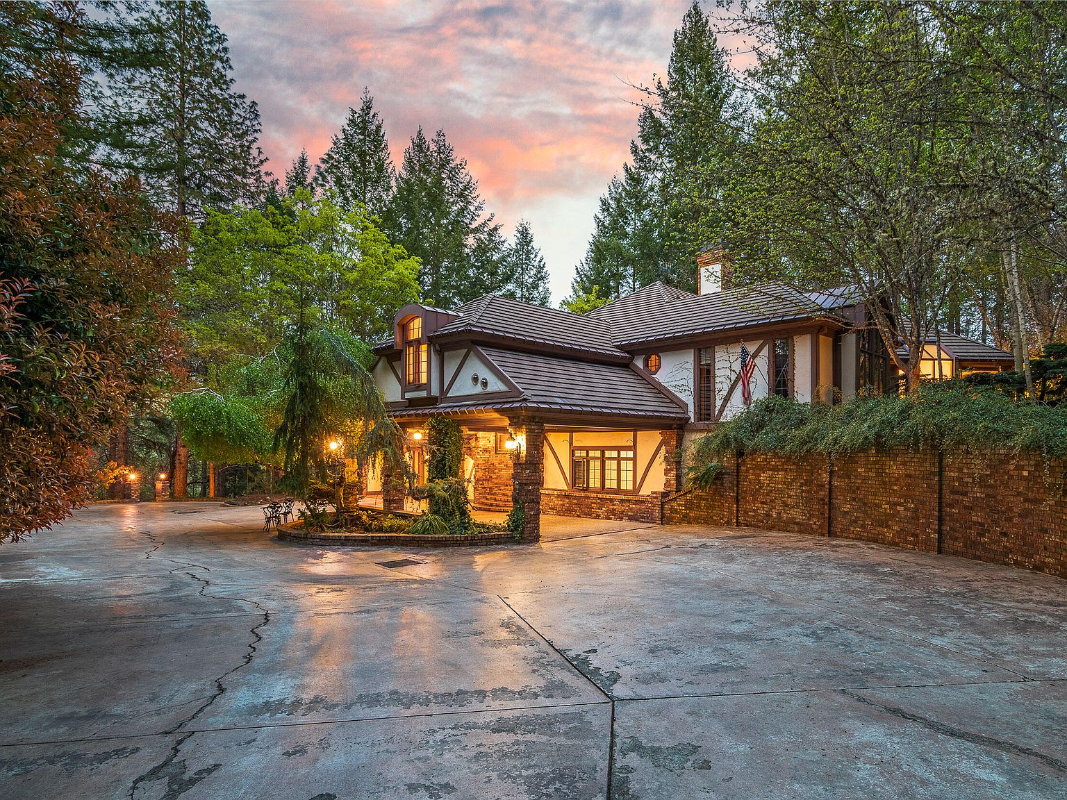 371 Hessar St, Grants Pass, OR 97527 Zillow