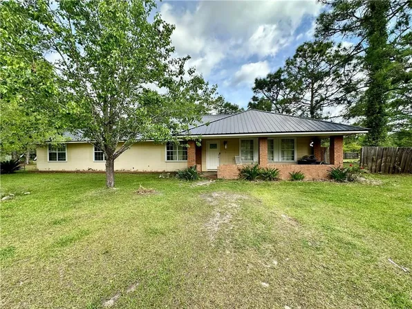 326 Pine Island Rd, Waycross, GA 31503