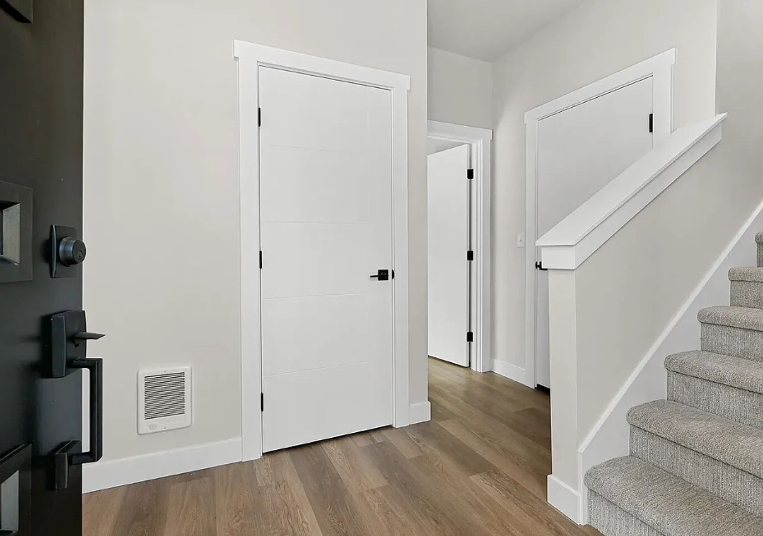 Caliber Court — Photo 3