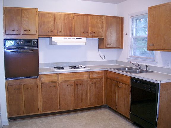 Kitchen with Dishwasher