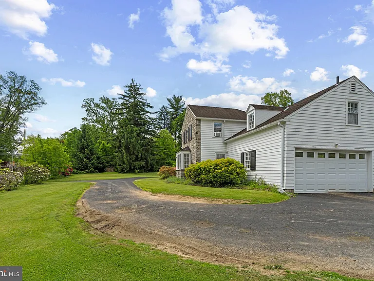 504 Conshohocken State Rd — Photo 17
