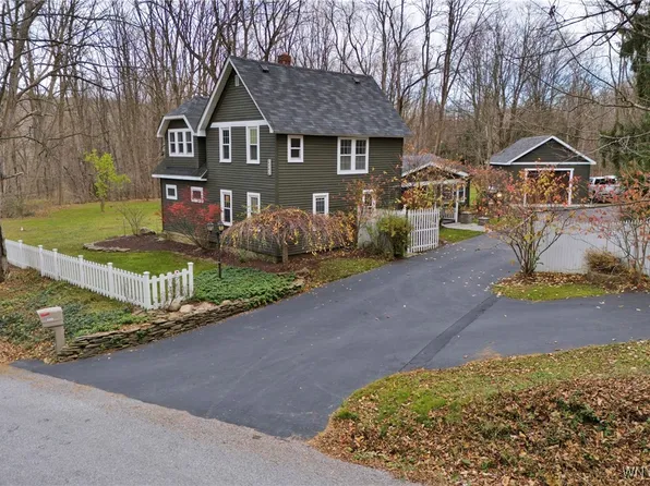 2342 Darling Rd, South Wales, NY 14139