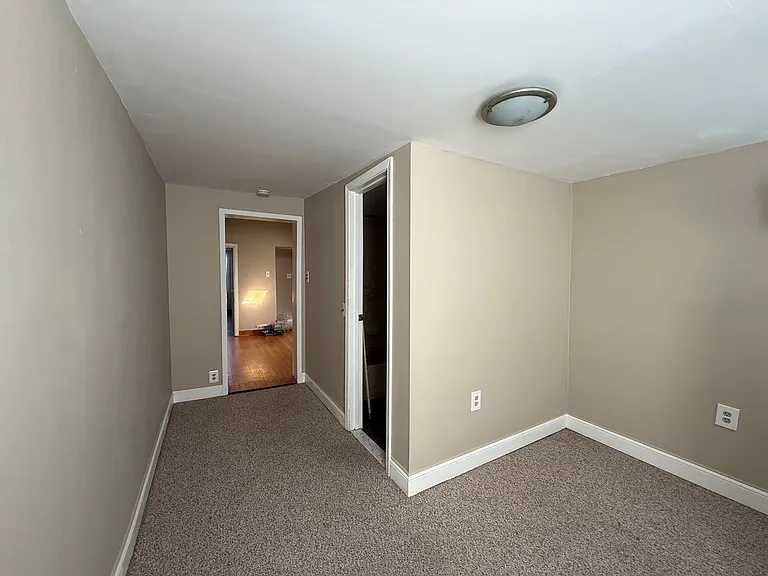 1448 Andre St — Photo 15