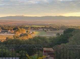 178 Pine Canyon Rd #B, Salinas, CA 93908